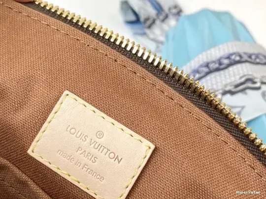 VUITTON TIVOLI LOUIS 0526